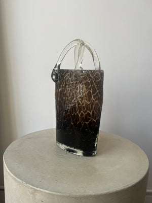 GLASS VASE