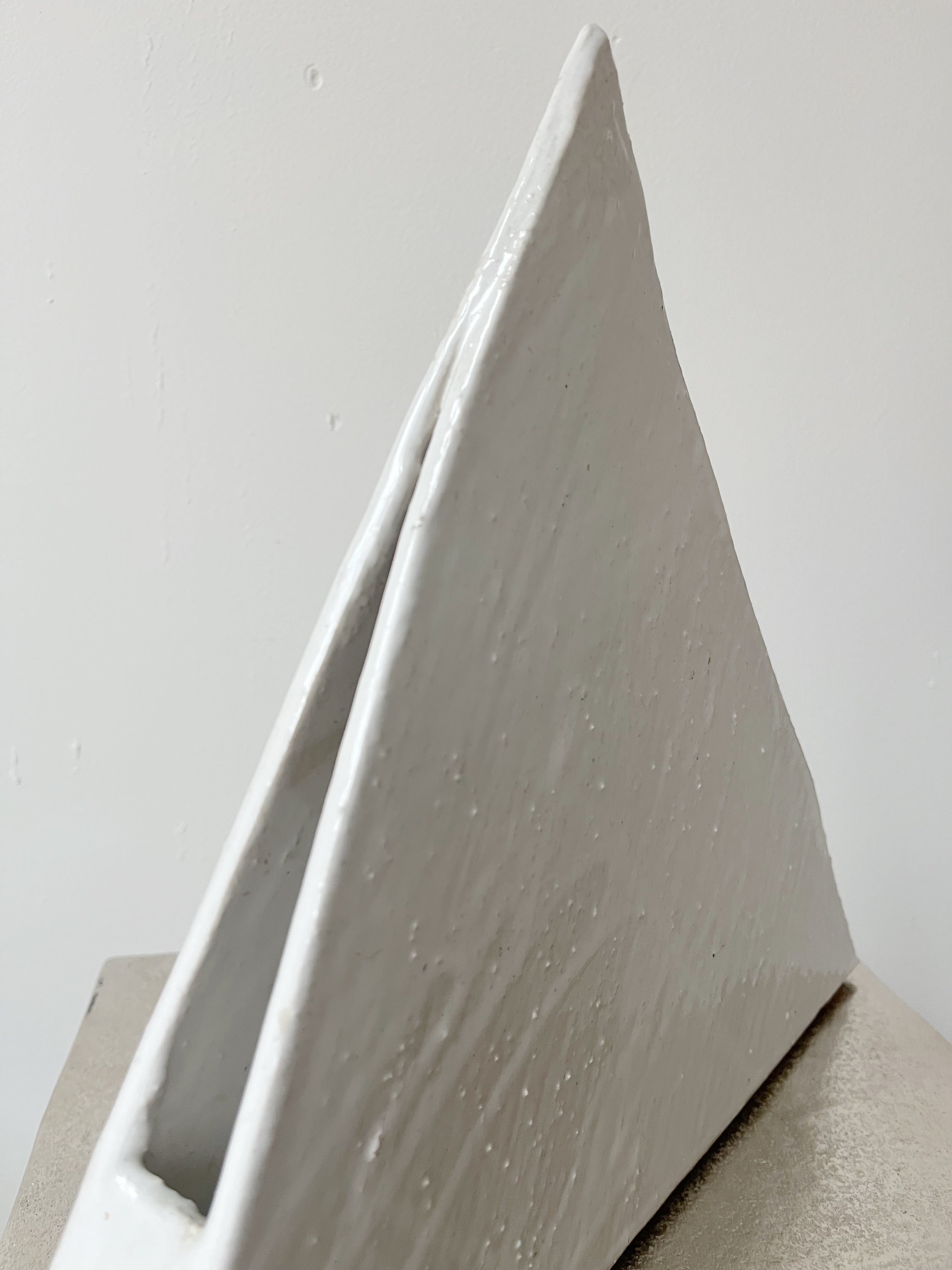 CERAMIC PYRAMIDE VASE