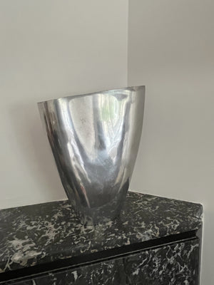 METAL VASE