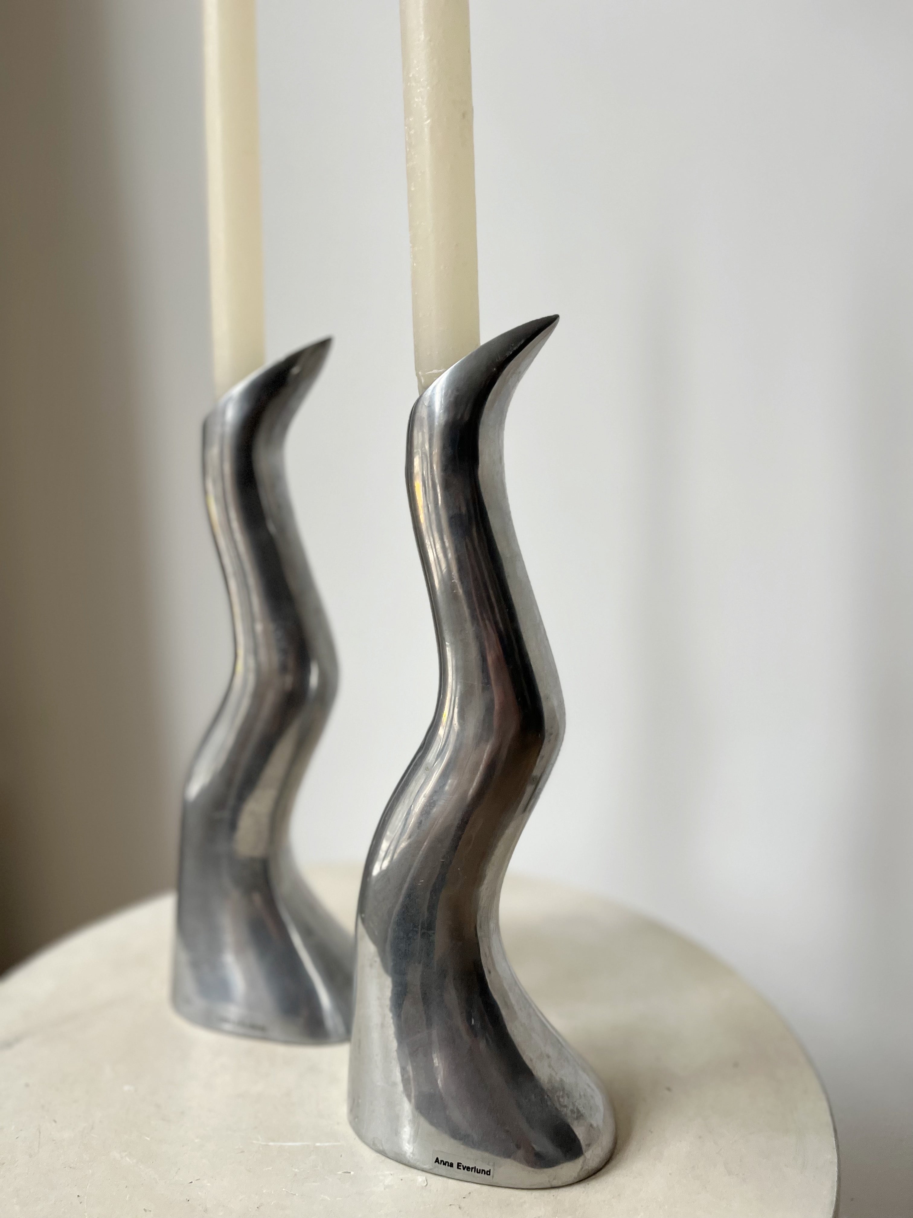 WAVE CANDLEHOLDER