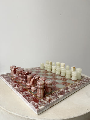 MARBLE CHESS SET BURGUNDY