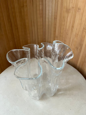 GLASS VASE