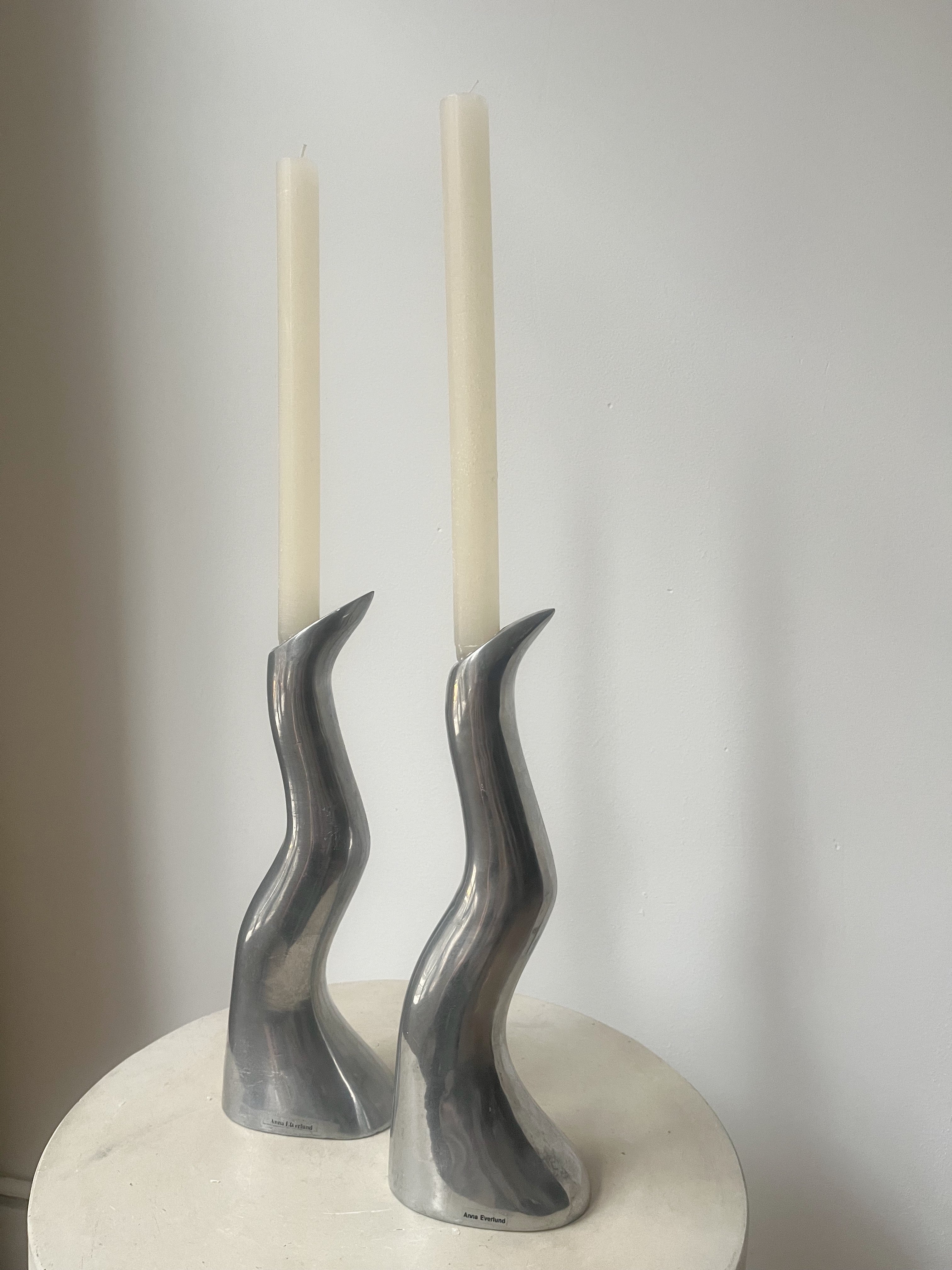 WAVE CANDLEHOLDER