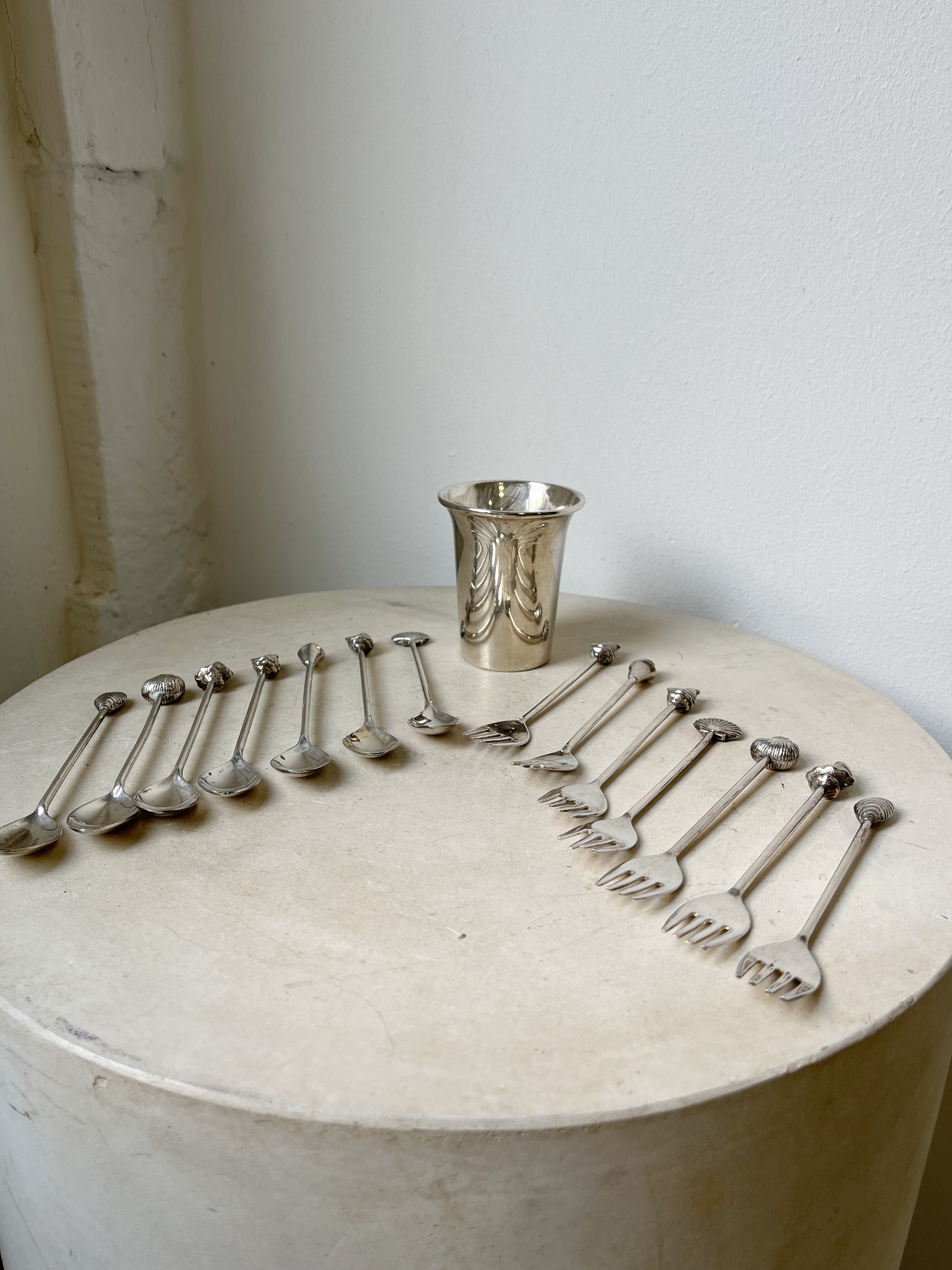 SHELL CUTLERY – Oddcollectors