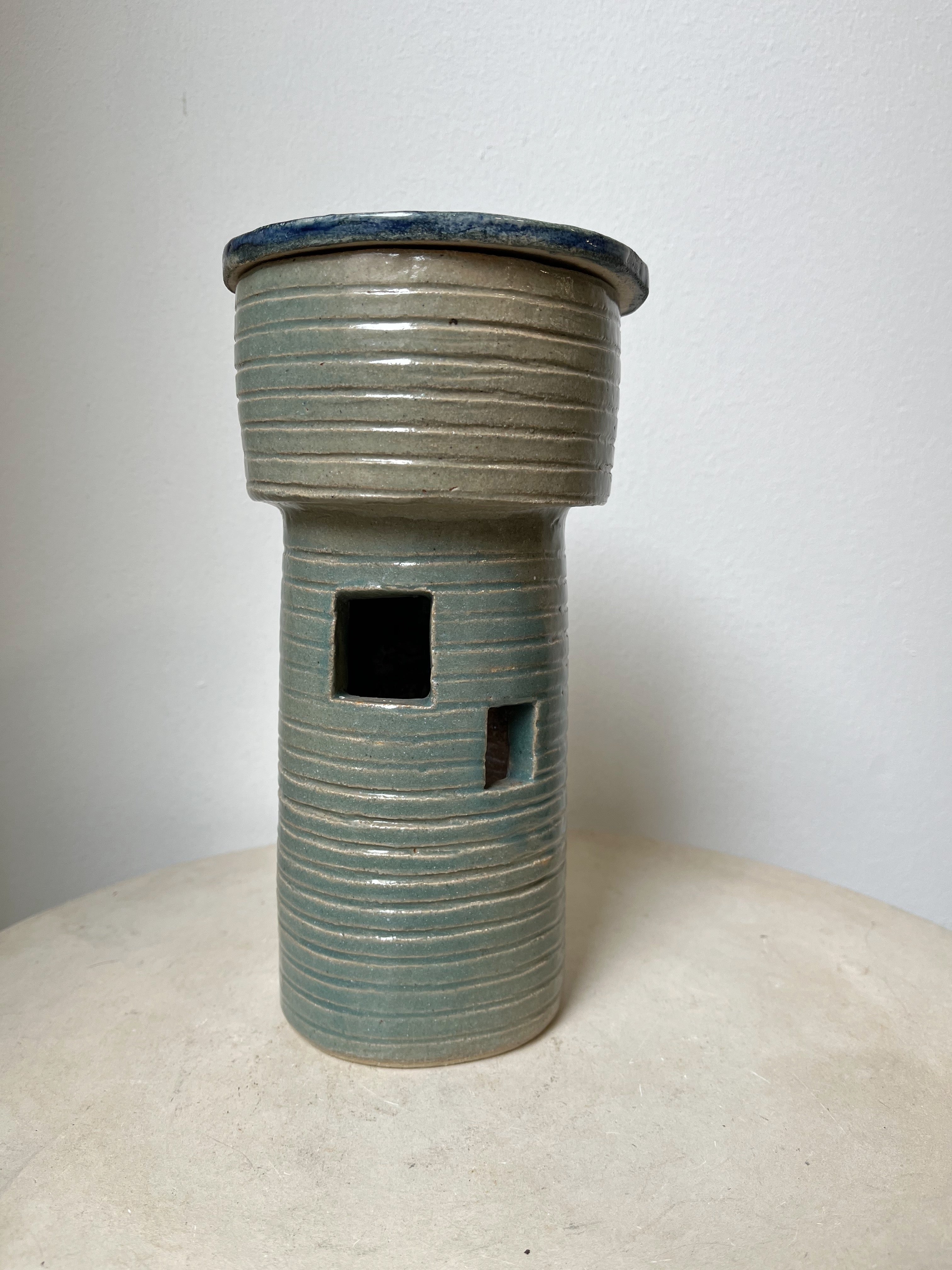 CERAMIC OBJECT