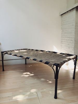 THE WOVEN DAYBED