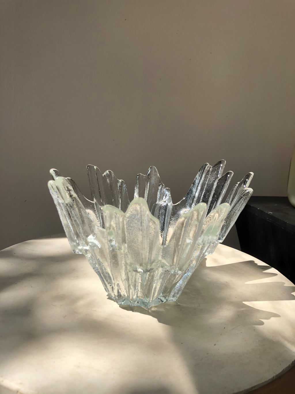 MIDCENTURY GLASS BOWL