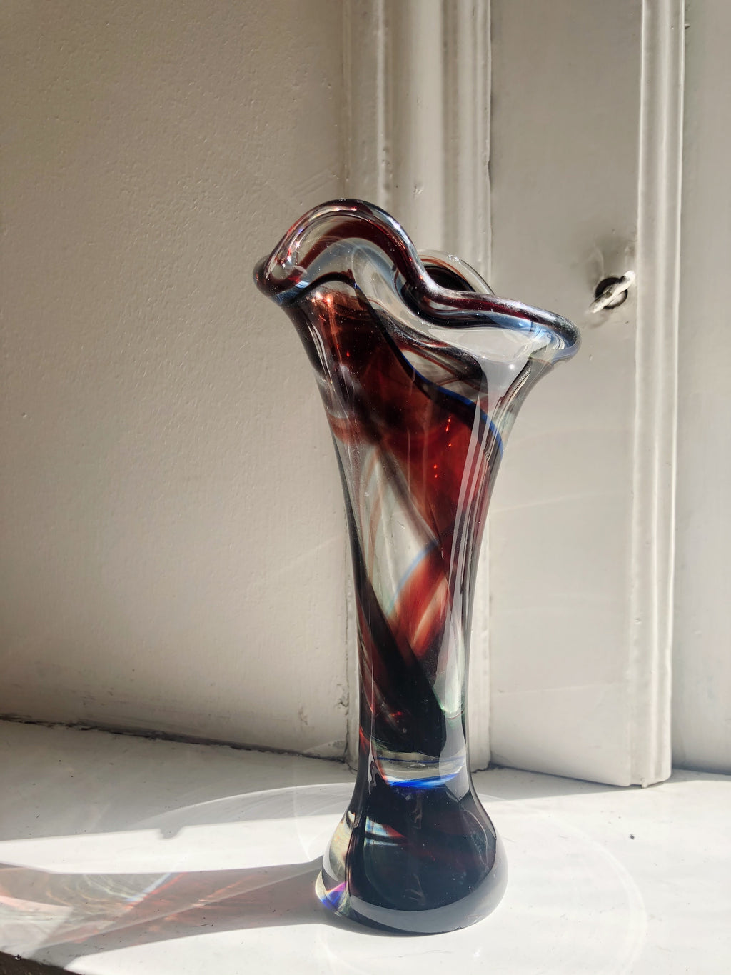 VINTAGE GLASS VASE