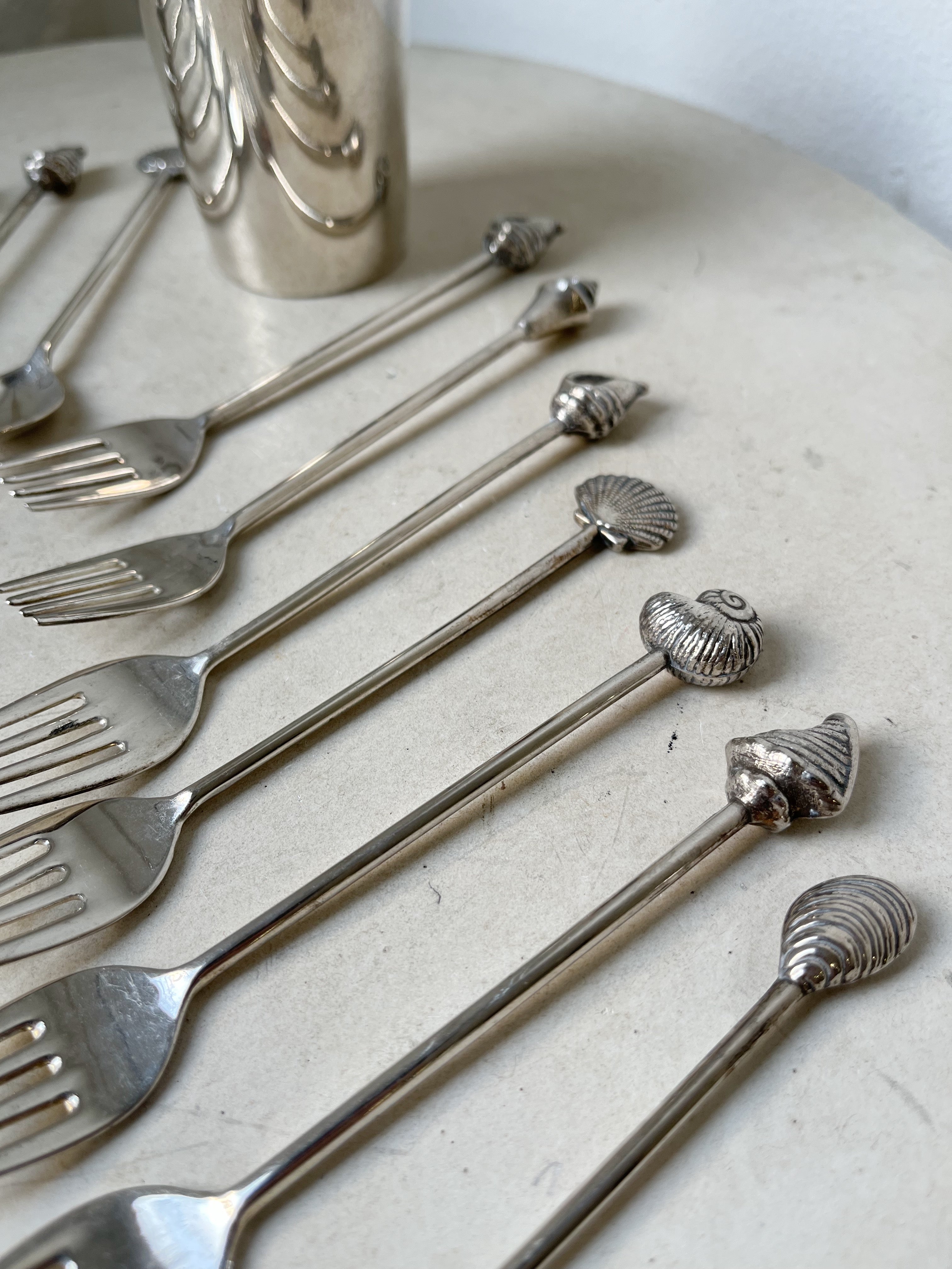 SHELL CUTLERY – Oddcollectors